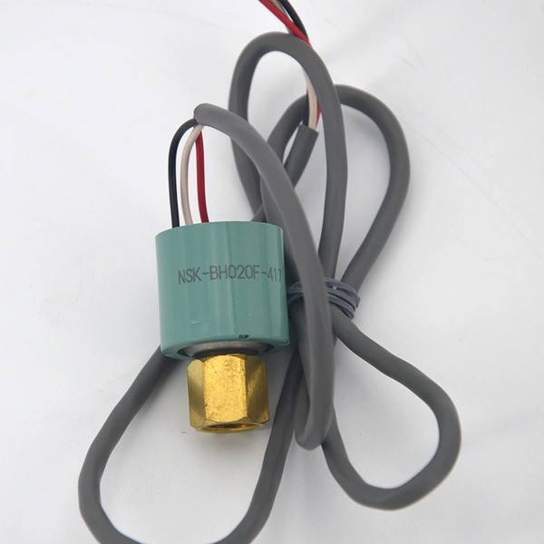 York VRF Low Pressure Sensor NSK-BH020F-417 17B46256A